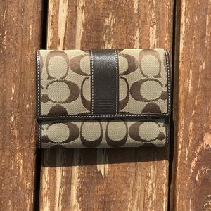 *SALE* Coach Wallet Brown